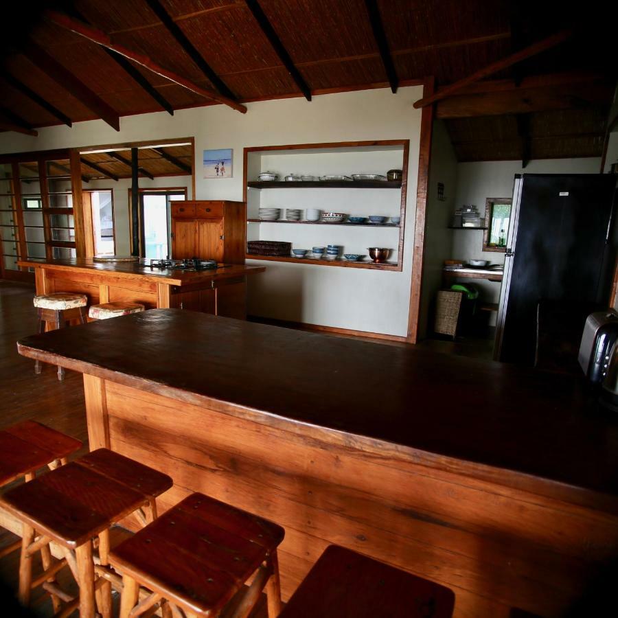 Tree House Villa Praia do Praia do Tofo Exteriör bild
